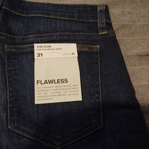 Joe's Jeans Flawless mid rise skinny ankle